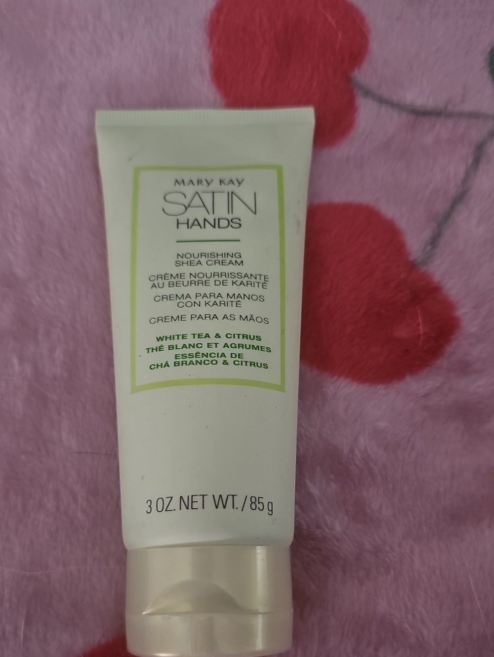 Mary Kay Satin Hands Nourishing Shea Cream - White